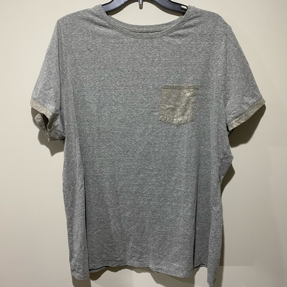 Gray Tee w/Gold